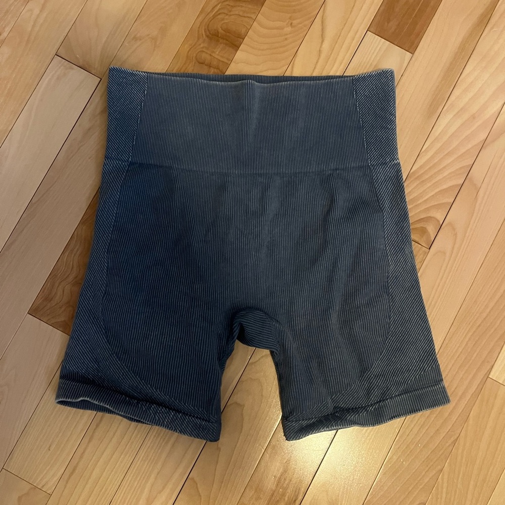 DFYNE biker shorts
